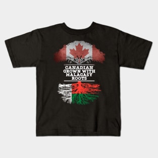 Canadian Grown With Malagasy Roots - Gift for Malagasy With Roots From Madagascar Kids T-Shirt